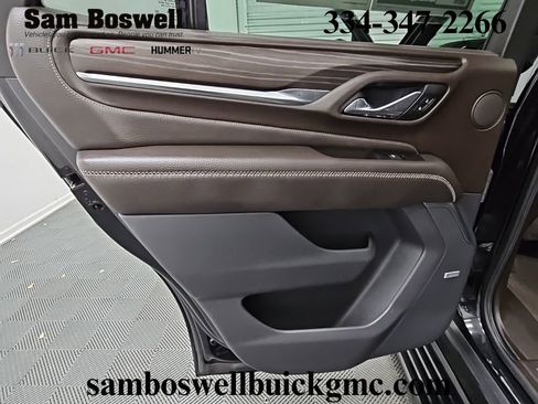 Used 2021 GMC Yukon Denali w/ Denali Premium Package image 39