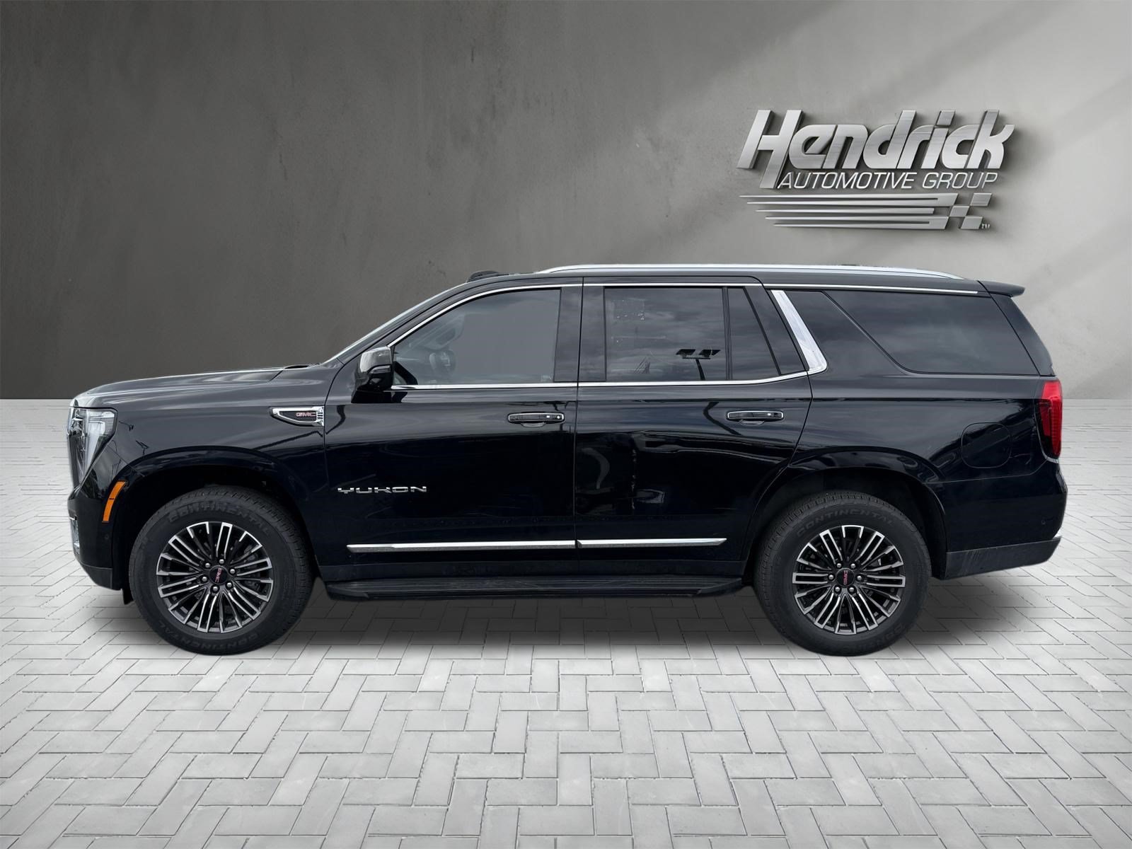 Used 2025 GMC Yukon Elevation AWD/4WD image 8
