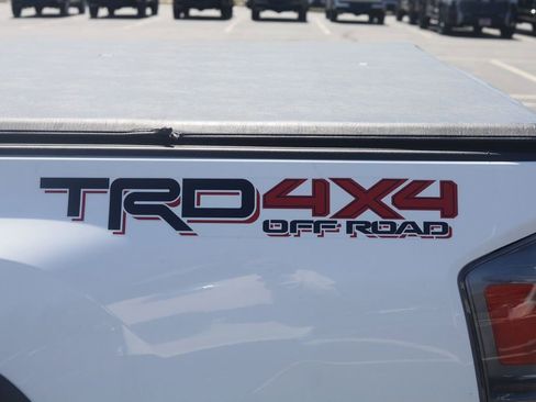 Used 2023 Toyota Tacoma TRD Off-Road AWD/4WD image 15