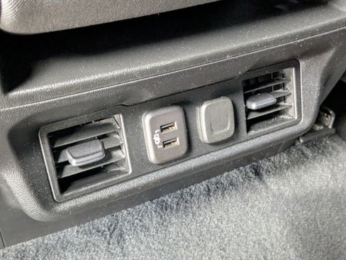 Used 2022 Chevrolet Silverado 2500 LT w/ Convenience Package image 14