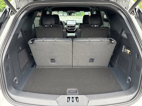 New 2026 Ford Explorer ST AWD/4WD image 32