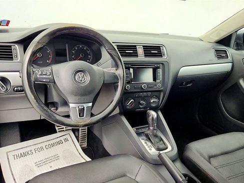 Used 2011 Volkswagen Jetta SEL image 13