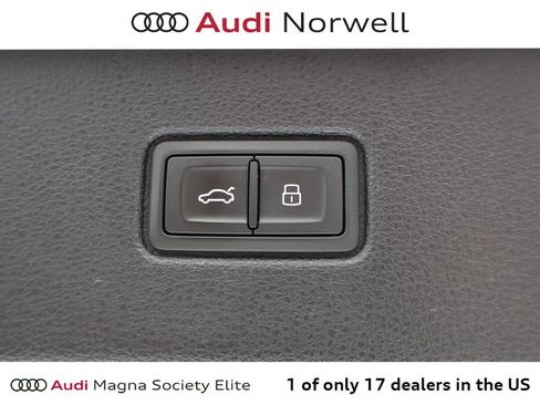 Used 2023 Audi Q7 3.0T Prestige AWD/4WD image 19