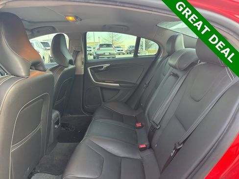 Used 2018 Volvo S60 T5 Dynamic w/ Vision Package image 8