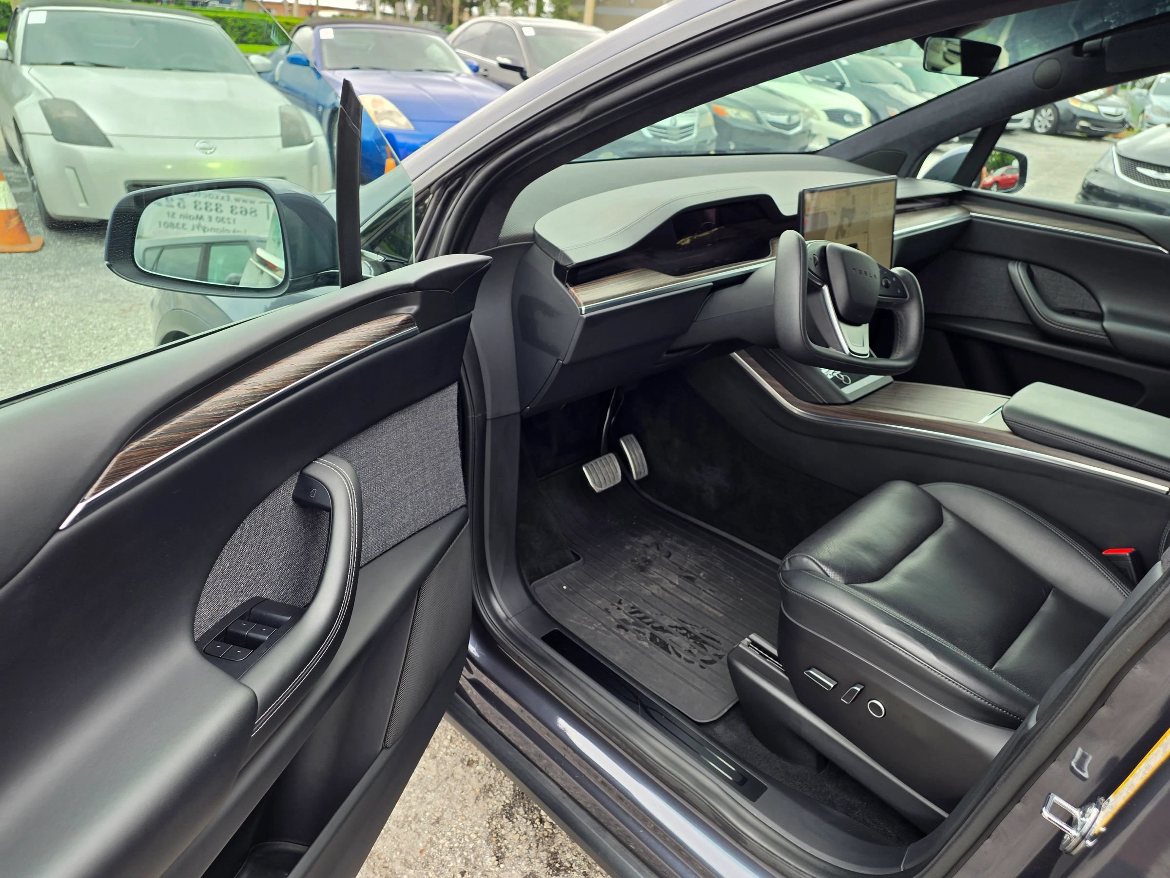 Used 2022 Tesla Model X AWD/4WD image 9