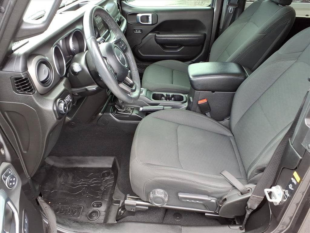 Used 2022 Jeep Wrangler Sport AWD/4WD image 12