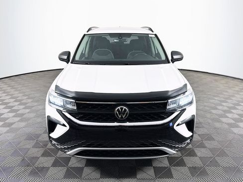 Used 2023 Volkswagen Taos S image 2