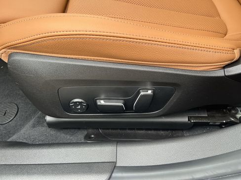 Certified 2025 BMW 330i Sedan image 15