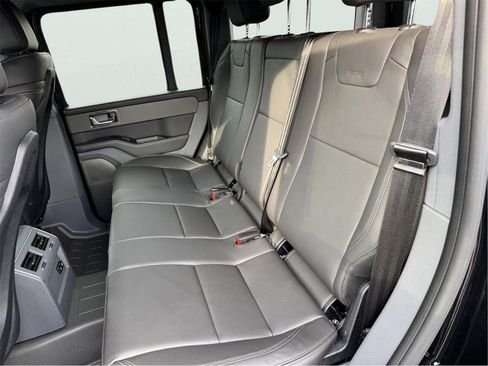 New 2025 INEOS Grenadier AWD/4WD image 22