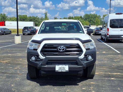 Used 2017 Toyota Tacoma SR AWD/4WD image 26