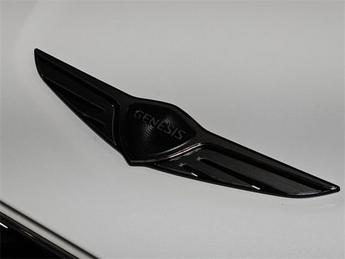 Used 2026 Genesis GV70 2.5T Select image 18