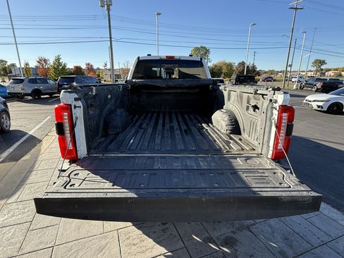 Used 2023 Ford F250 Lariat w/ Sport Appearance Package image 31