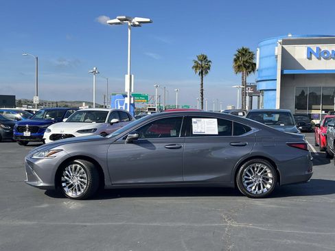 Used 2020 Lexus ES 350 ES 350 Luxury image 2
