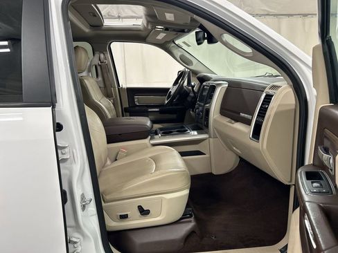 Used 2015 RAM 2500 Laramie AWD/4WD image 23