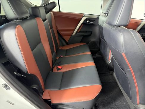Used 2013 Toyota RAV4 Limited AWD/4WD image 28