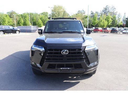 Used 2024 Lexus GX 550 AWD/4WD image 2