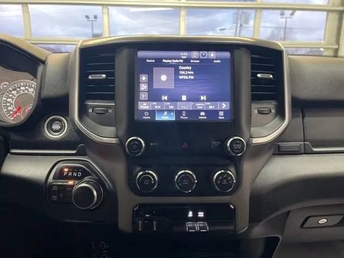 Used 2024 RAM 2500 Big Horn AWD/4WD image 24