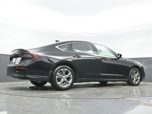 Certified 2024 Honda Accord EX image 25