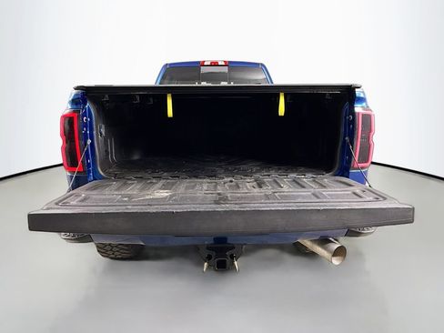 Used 2019 Chevrolet Silverado 2500 High Country AWD/4WD image 31