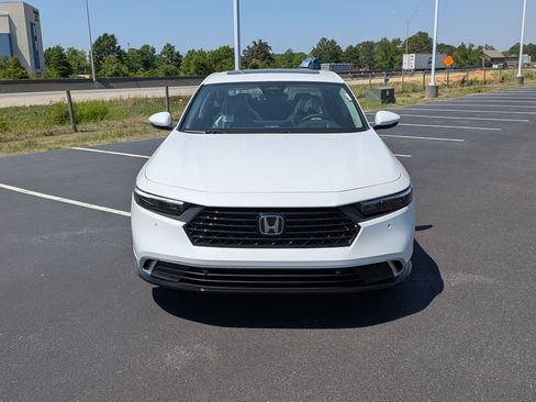 New 2026 Honda Accord Touring image 8