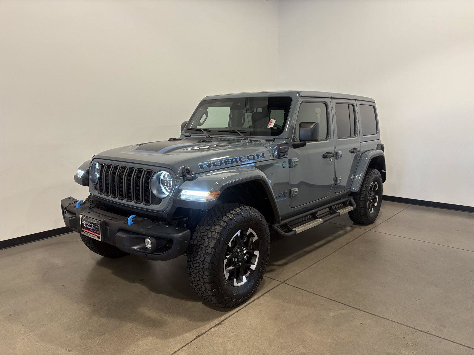 Used 2024 Jeep Wrangler Unlimited Rubicon 4xe AWD/4WD image 7