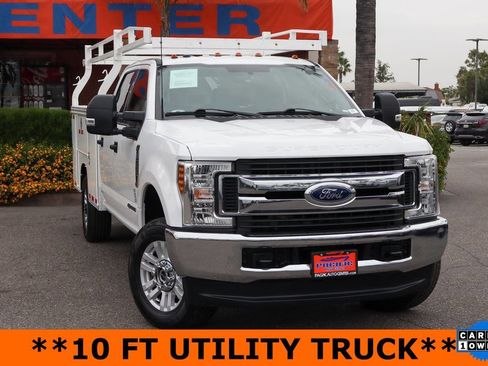 Used 2019 Ford F350 XLT AWD/4WD image 2