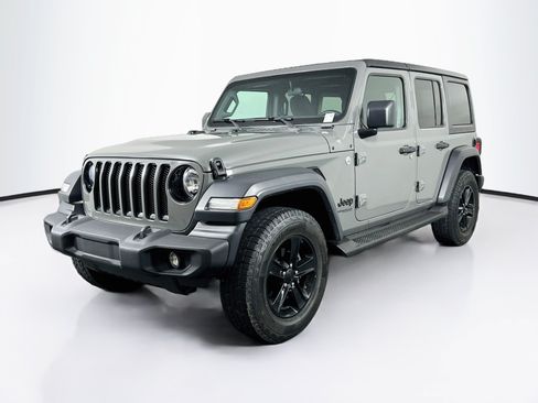 Used 2020 Jeep Wrangler Unlimited Sport AWD/4WD image 3
