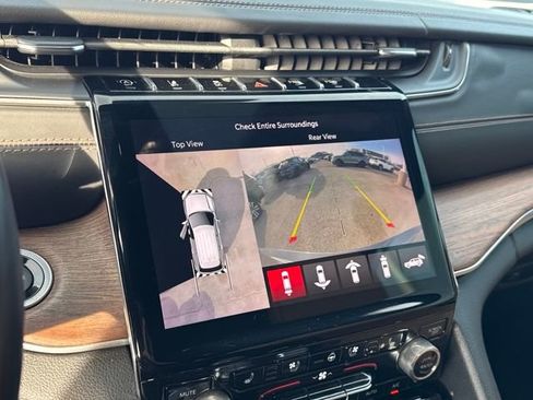 Used 2022 Jeep Grand Cherokee Summit w/ Adv Protech Group IV image 19