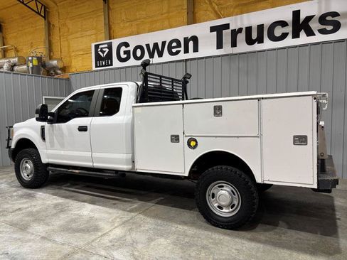 Used 2017 Ford F350 XL AWD/4WD image 5
