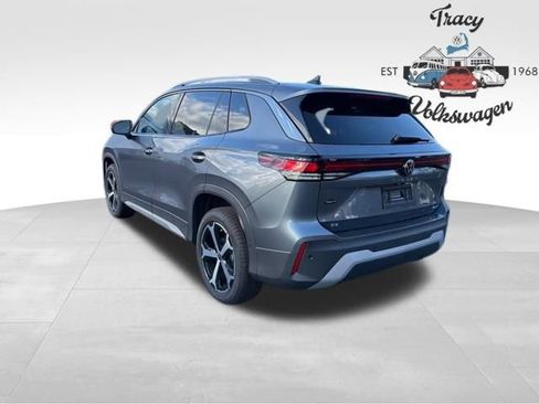 New 2026 Volkswagen Tiguan SE image 5