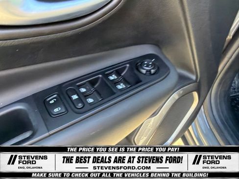 Used 2022 Jeep Renegade Latitude w/ Convenience Group AWD/4WD image 21