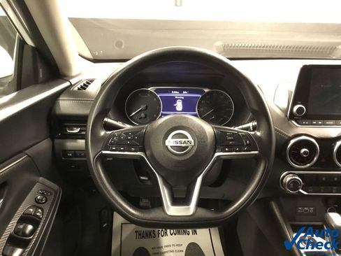 Used 2023 Nissan Sentra SV FWD image 31