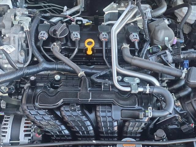 Used 2025 Nissan Altima 2.5 SV FWD image 21