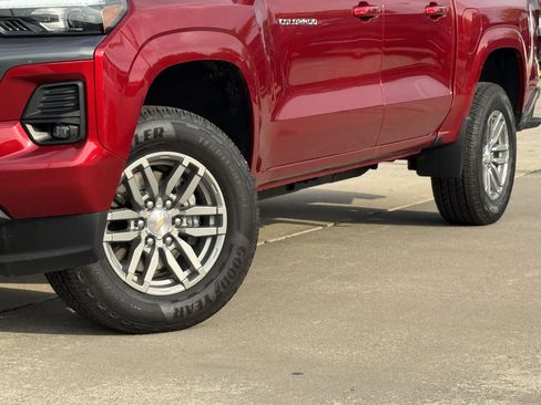 Used 2025 Chevrolet Colorado LT w/ LT Convenience Package RWD image 10