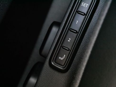 Certified 2023 Volkswagen ID.4 Pro S AWD/4WD image 31
