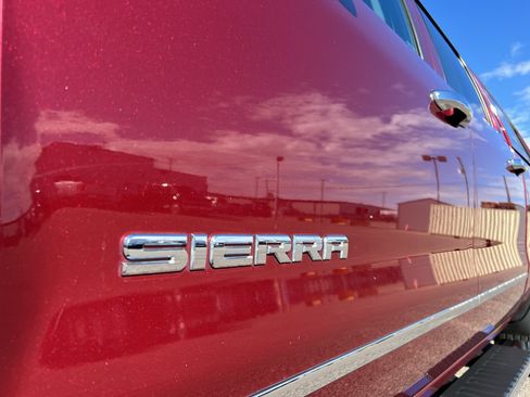 Used 2014 GMC Sierra 1500 SLT w/ Driver Alert Package AWD/4WD image 12