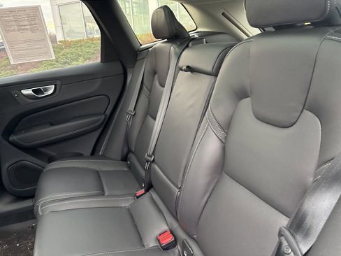 Certified 2024 Volvo XC60 T8 Ultimate w/ Protection Package Premier image 32