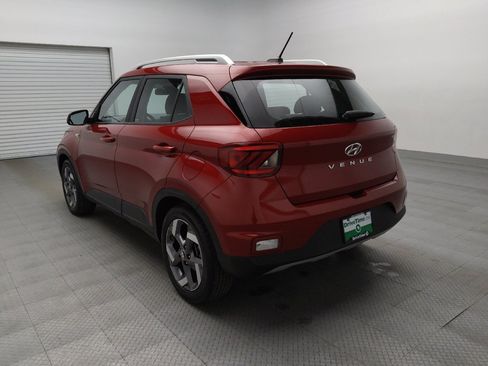 Used 2025 Hyundai Venue SEL FWD image 5
