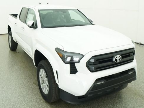 New 2026 Toyota Tacoma SR5 RWD image 14