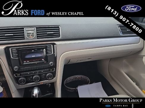 Used 2016 Volkswagen Passat 1.8T S FWD image 6