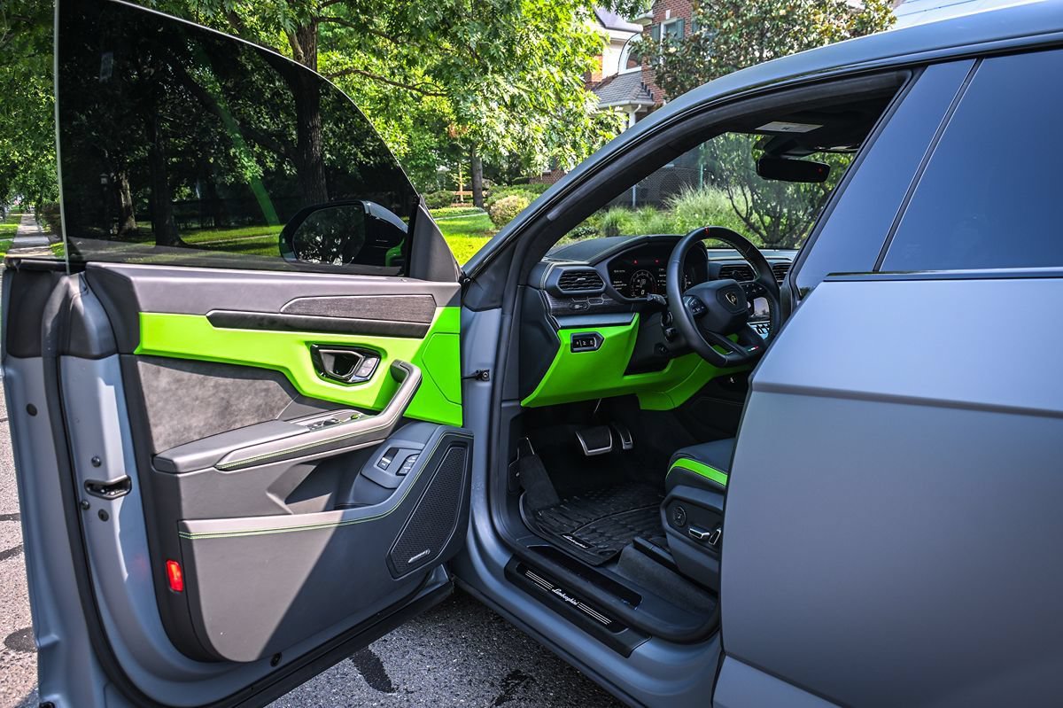 Used 2024 Lamborghini Urus S AWD/4WD image 10