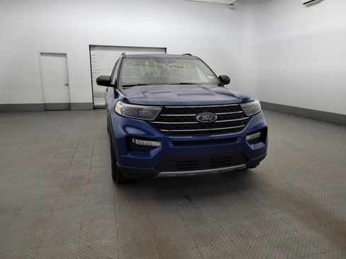 Used 2020 Ford Explorer XLT w/ Equipment Group 202A AWD/4WD image 14