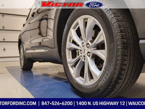 Used 2023 Ford Explorer XLT w/ Equipment Group 202A AWD/4WD image 7