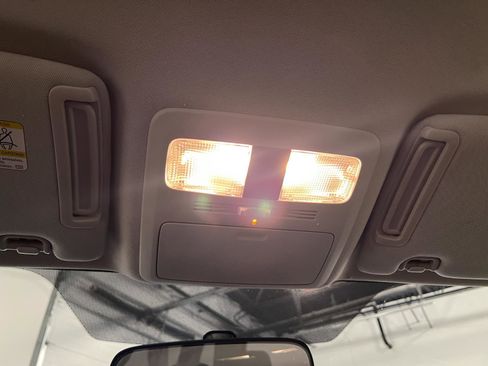 Used 2018 Subaru Forester 2.5i w/ Alloy Wheel Package image 22