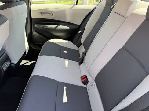 Used 2026 Toyota Corolla LE FWD image 27