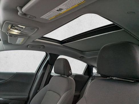 Used 2023 Chevrolet Malibu LT image 13