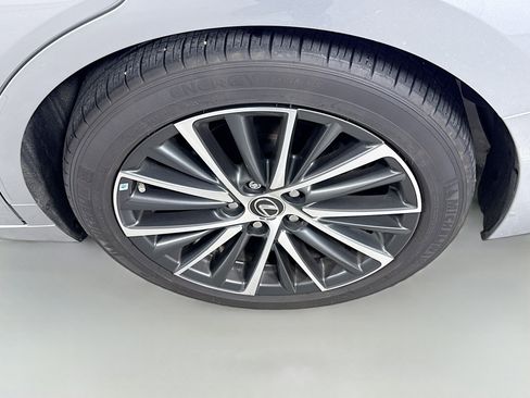 Used 2023 Lexus ES 350 w/ Premium Package image 29