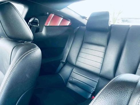 Used 2011 Ford Mustang GT Premium w/ Comfort Pkg RWD image 17