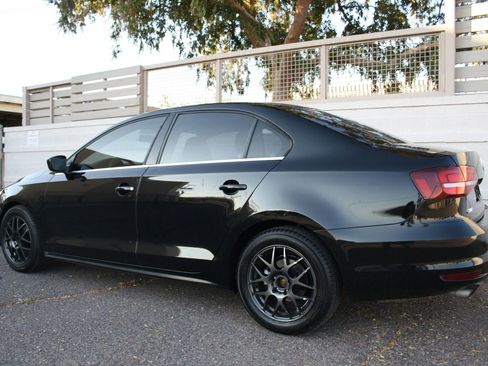 Used 2017 Volkswagen Jetta S image 22