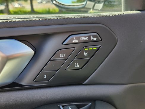 New 2027 BMW X7 xDrive40i AWD/4WD image 17